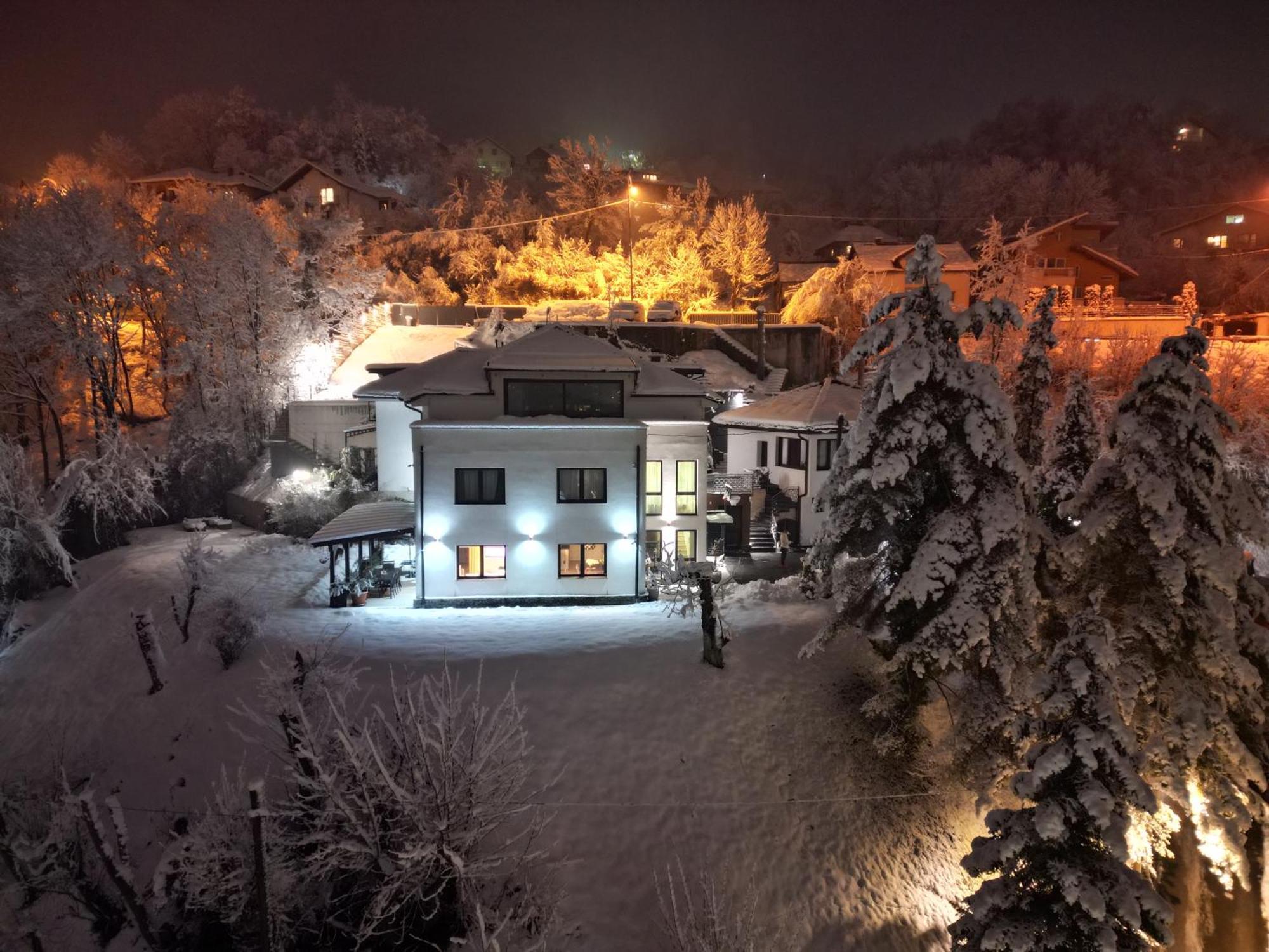 Residence 33 Sarajevo Ngoại thất bức ảnh
